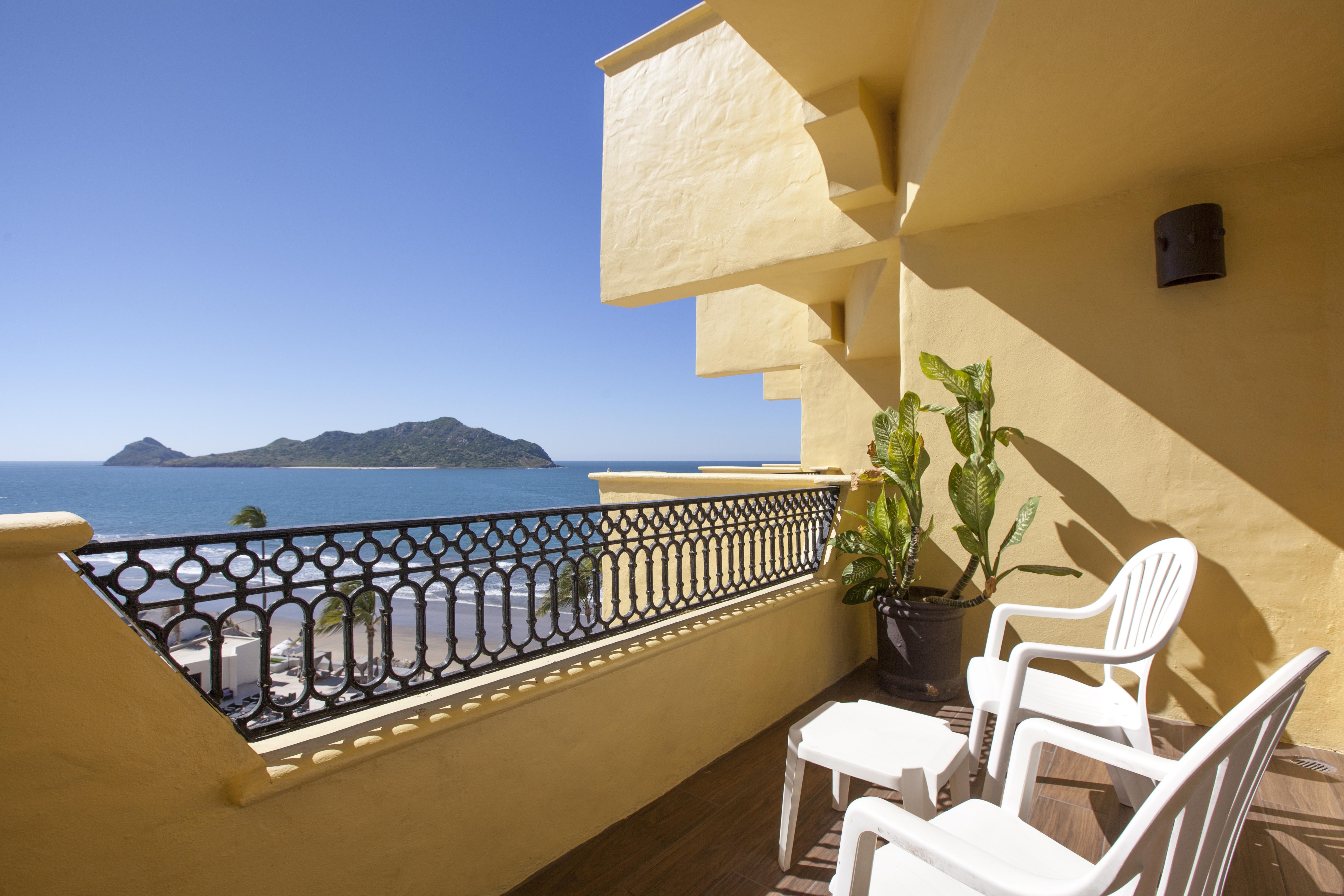 Royal Villas Resort Mazatlán Exterior foto Balcony