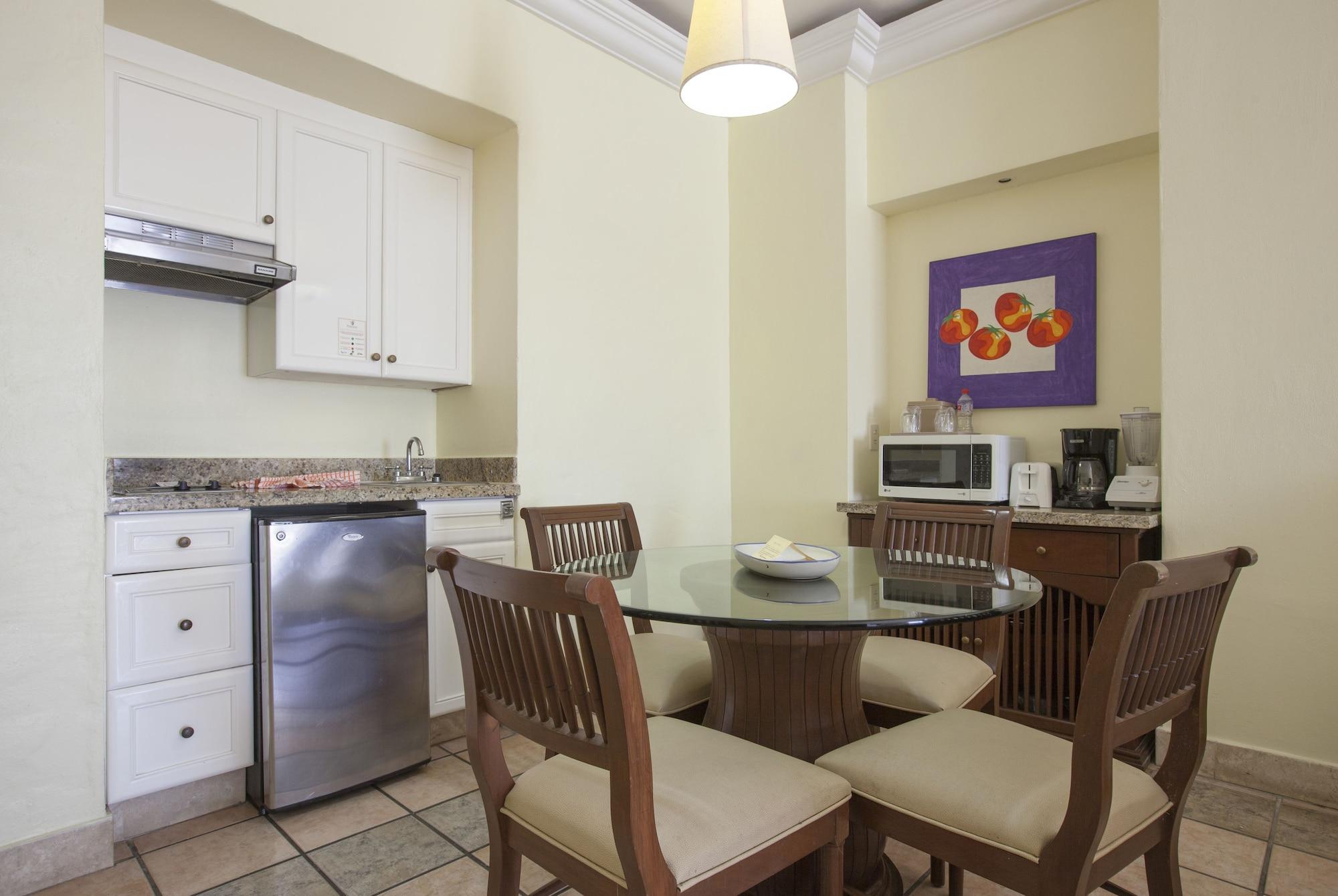 Royal Villas Resort Mazatlán Exterior foto A kitchen in a typical Disney Vacation Club villa